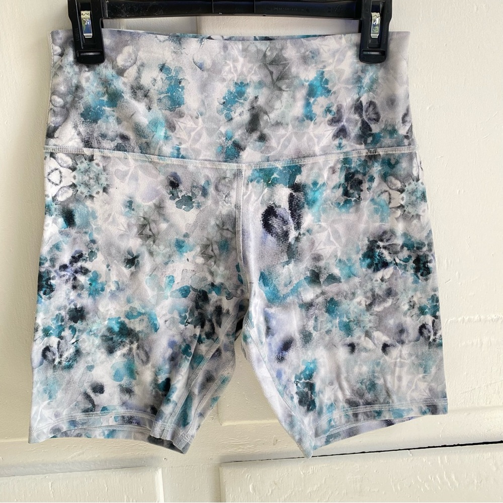 Lululemon Align High-Rise Shorts "Kaleidofloral Multi Size 10 Spring Workouts